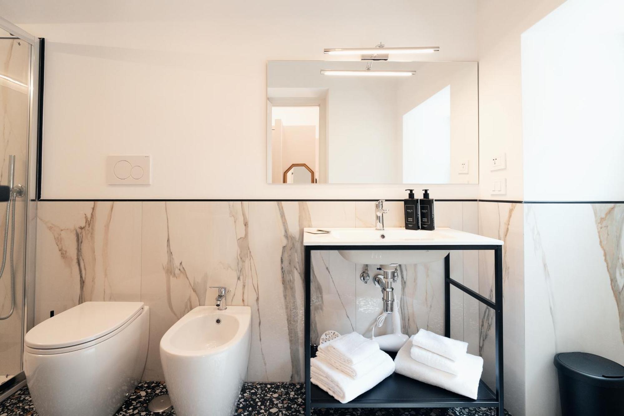Naman Hotellerie - Monti Roma Ngoại thất bức ảnh